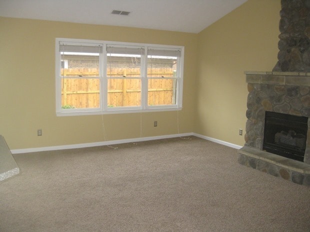 Building Photo - 3 BR Ranch.  Privacy Fenced Backyard.   20260604