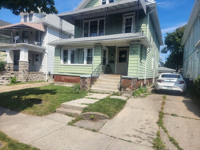 Primary Photo - 60 Brunswick Blvd