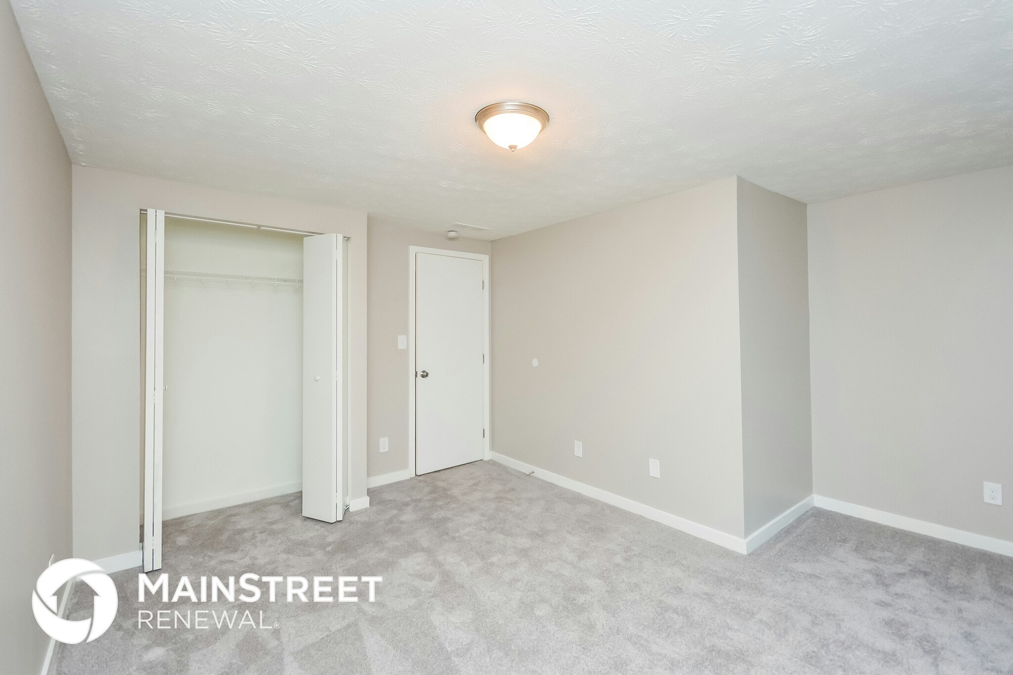 Building Photo - 3838 Valpariso Cir