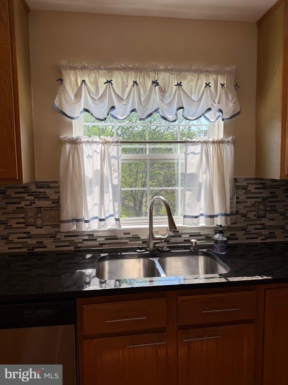 Building Photo - 20914 Rosebay Pl