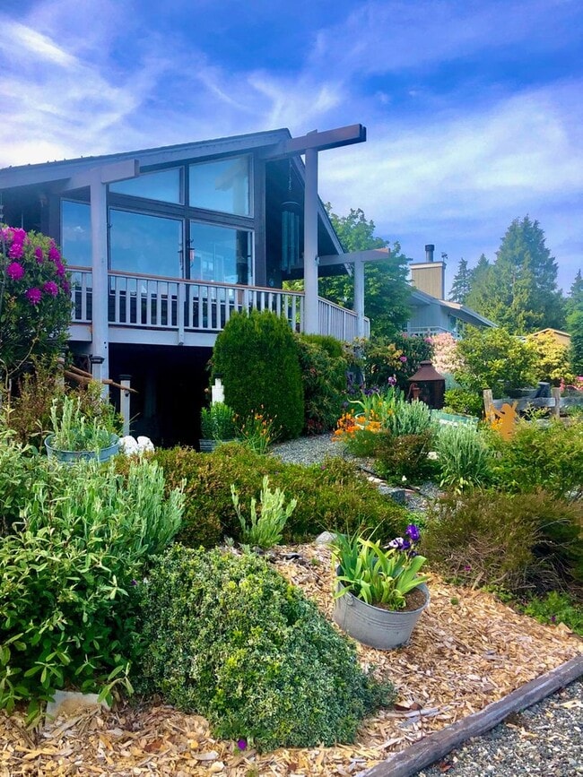 Primary Photo - 240 Elwha Dr