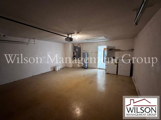 Building Photo - 2843 Crofton Way