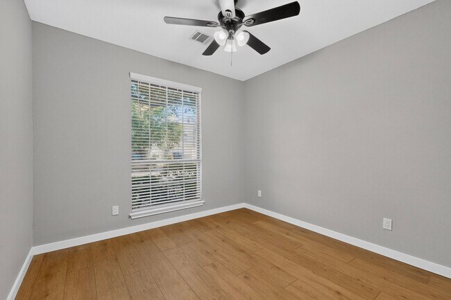 Building Photo - 7314 Gillon Dr