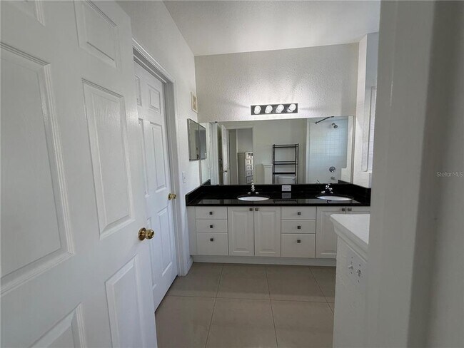 Building Photo - 3735 Conroy Rd