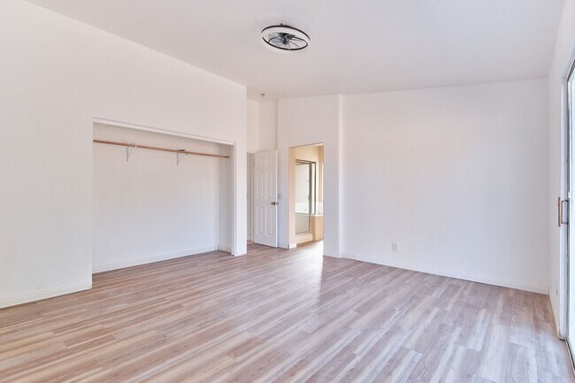 Building Photo - 79830 Dandelion Dr