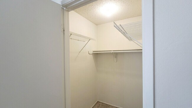 Building Photo - 5245 Child Ct