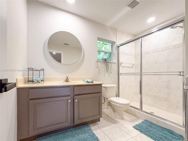 Building Photo - 4006 Bahia Isle Cir