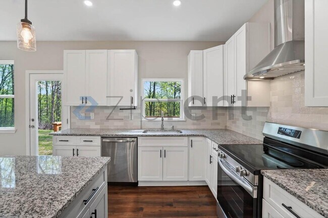 Building Photo - 3271 Cooper Bridge Rd