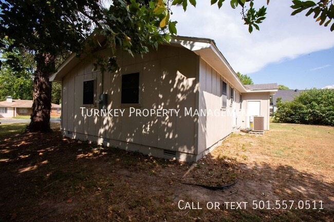 Building Photo - 1112 Ray Rd