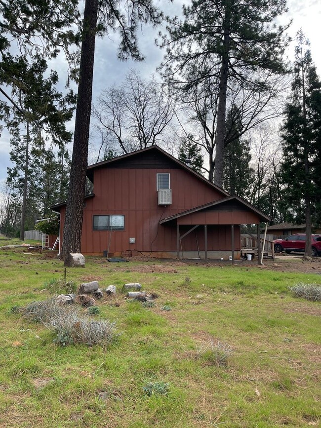 Building Photo - Magalia- 3 bedroom 2 bathroom, 2 story, detached garage, extra lot available