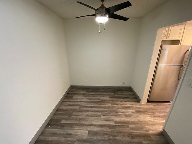 Building Photo - 1444 Centinela Ave