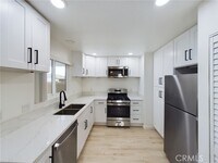 Building Photo - 6715 N Elman St