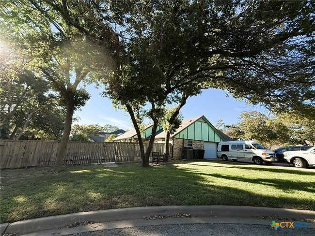 Building Photo - 3117 Kensington Ct