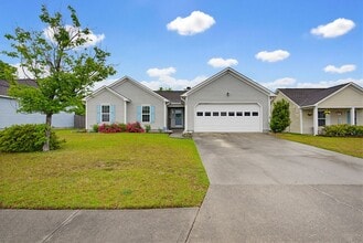 Building Photo - Beautiful home in The Neighborhoods of Holly Ridge