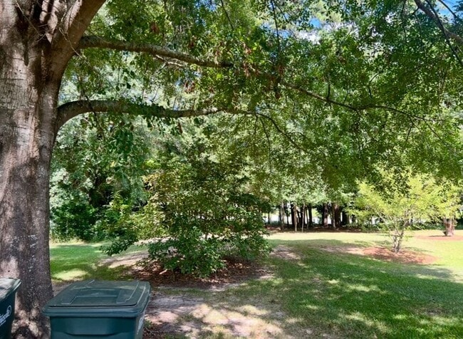 Building Photo - 134 Covington Pl