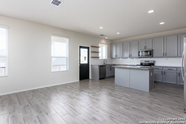 Building Photo - 319 Salz Wy