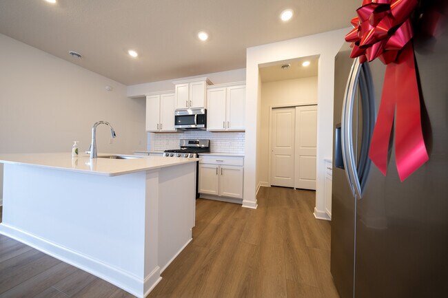 Building Photo - 22660 Isla Wy