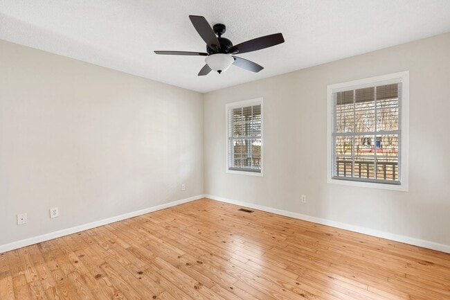 Building Photo - Beautiful 3 BR, 3BA Home-District 1 Schools, Walking Distance to Downtown Inman