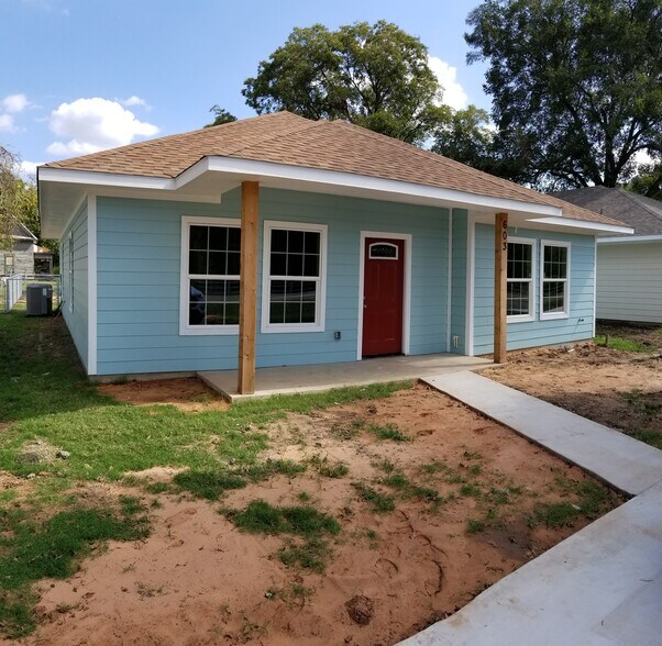 Building Photo - 603 Grayson St