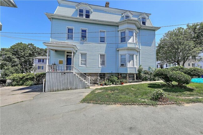 Building Photo - 227 Whipple St
