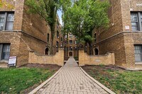 Building Photo - 2348 W Addison St