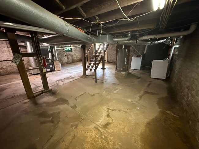 Building Photo - 1815 Nicholasville Rd