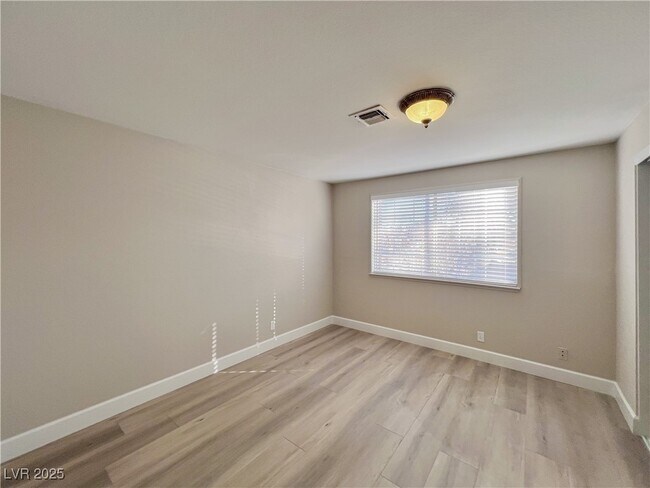 Building Photo - 3636 Bronco Rd