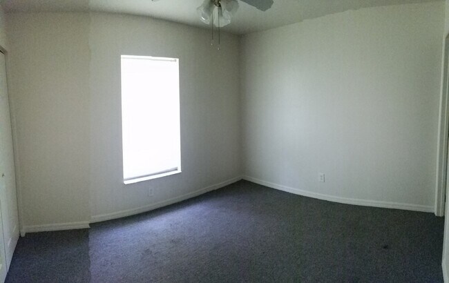 Building Photo - 1673 SW 107th Ln