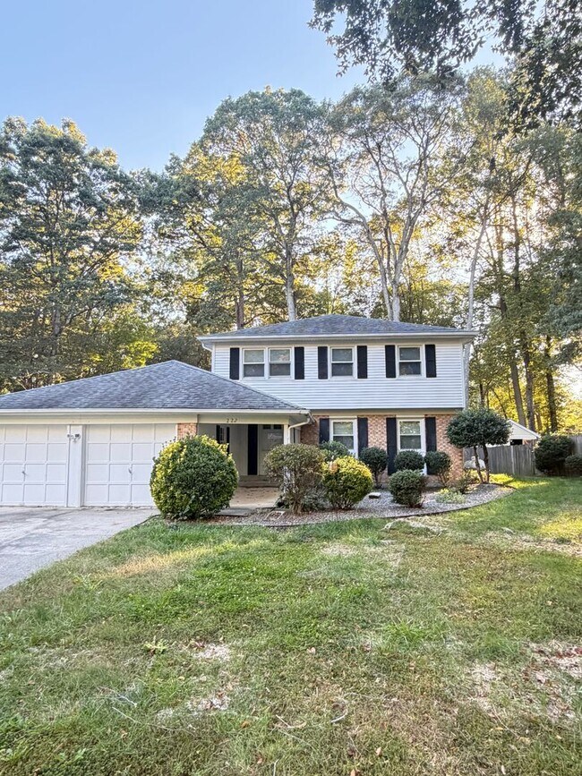 Primary Photo - 222 Merion Rd