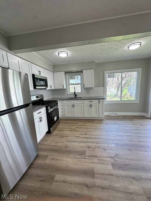 Building Photo - 20605 Hansen Rd