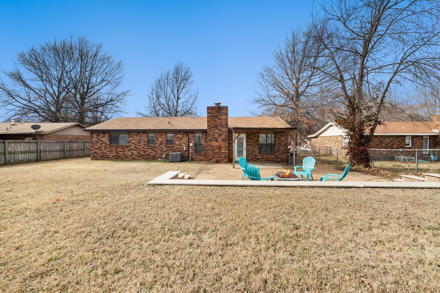 Building Photo - 3028 N Malinda Dr