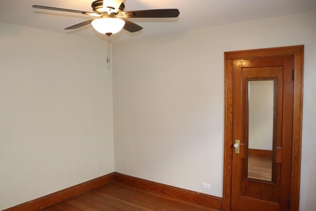 Building Photo - 32 Gilman St