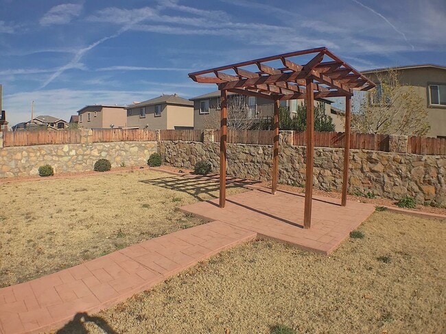 Building Photo - Northeast El Paso/Sandstone Ranch 4 bed Re...