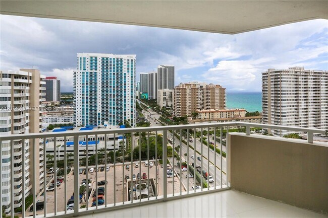 Building Photo - 1985 S Ocean Dr