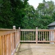 Deck - 525 8th St NW