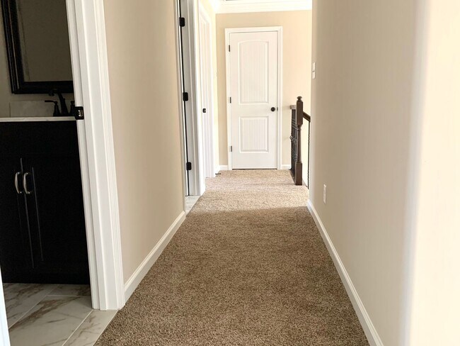 Building Photo - 2002 Jackie Lorraine Drive