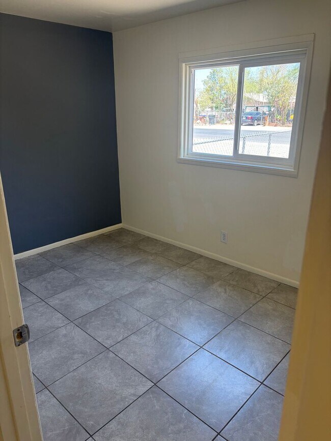 Building Photo - 2 Bedroom Rental in Coolidge | Washer/Dryer Included