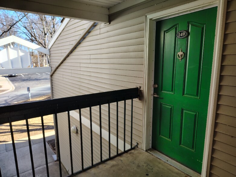 Building Photo - 600 Reusens Rd