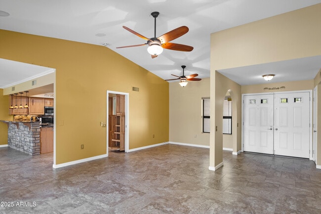 Building Photo - 12934 W Blue Sky Dr