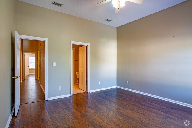 Suite 1720A, 3BR, 3.5BA Bedroom 3 - HeatherGlenn