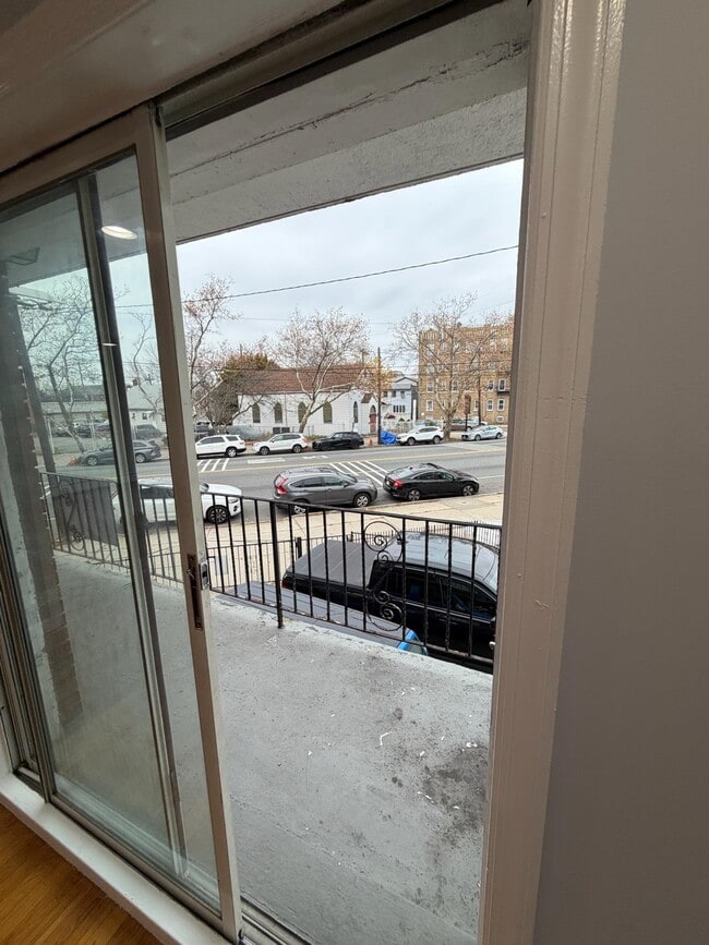 Building Photo - 3586 John F. Kennedy Blvd