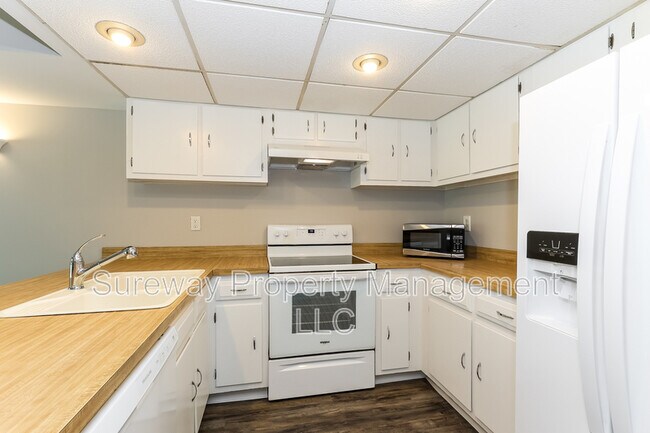 Building Photo - 1810 Pennland Ct