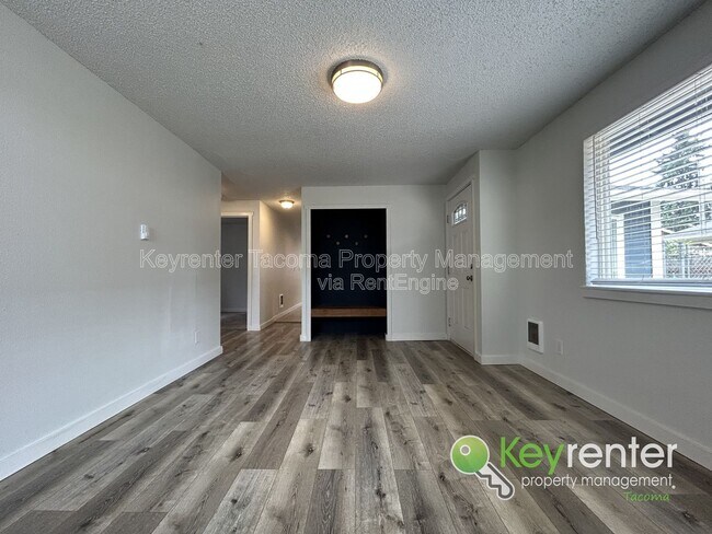 Building Photo - 2018 E 35th St