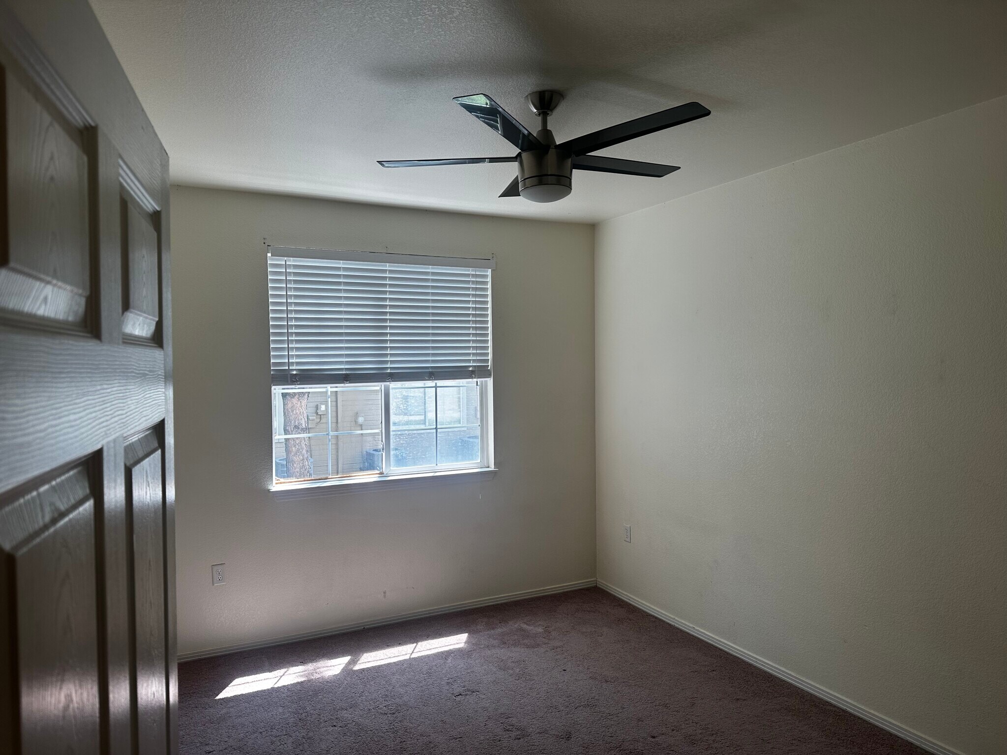 Bedroom - 3002 West Elizabeth Street