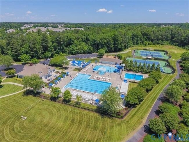 Building Photo - 4620 Twin Hickory Lake Dr