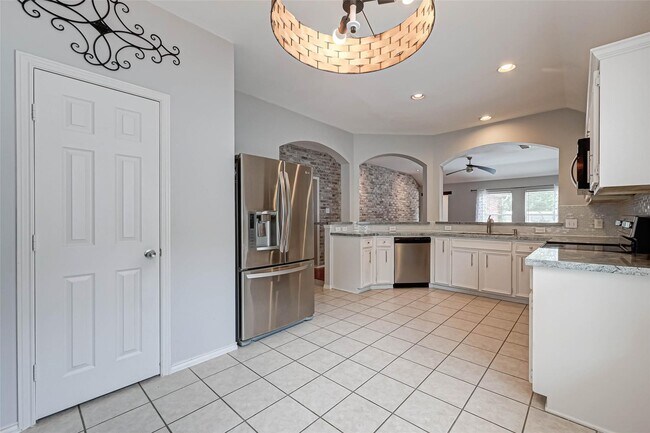 Building Photo - 7306 Autumn Aspen Ln