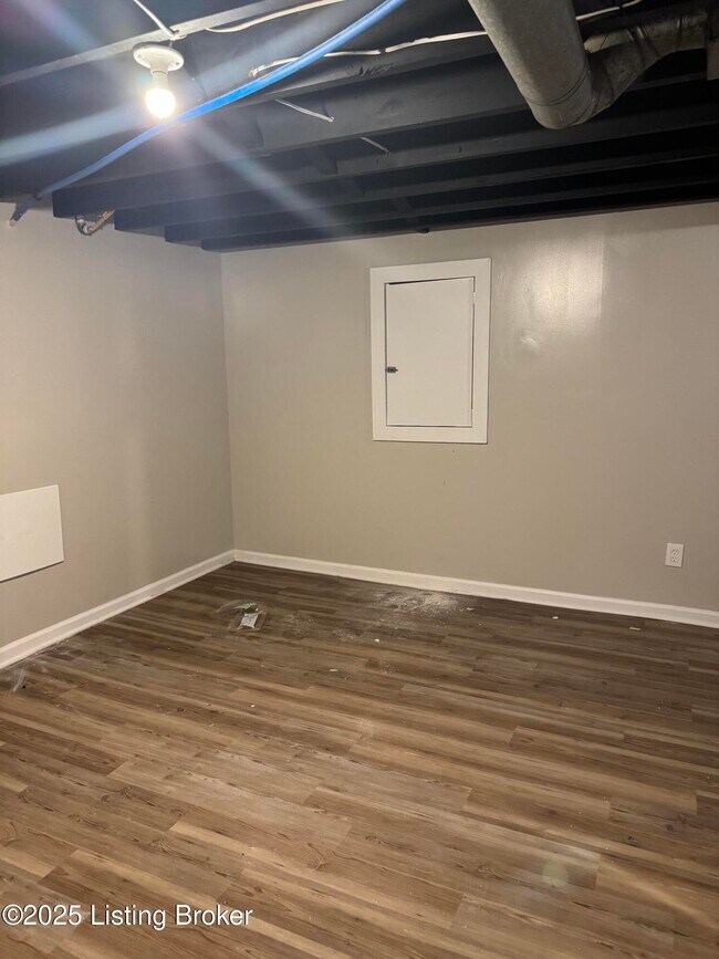 Building Photo - 104 N 45th St