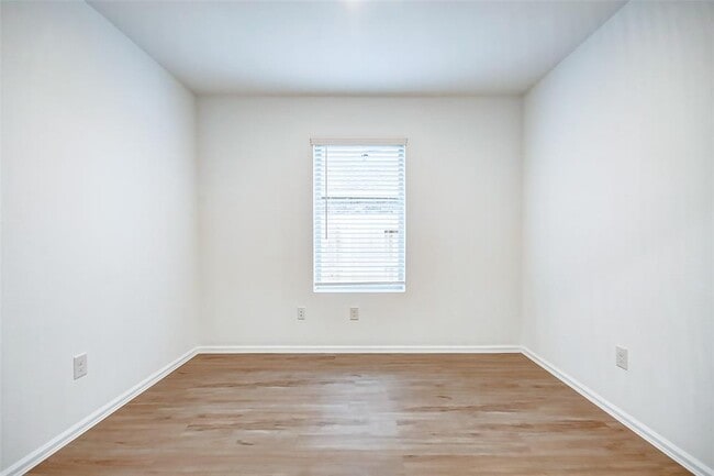 Building Photo - 9603 Fulvetta Briar Ct