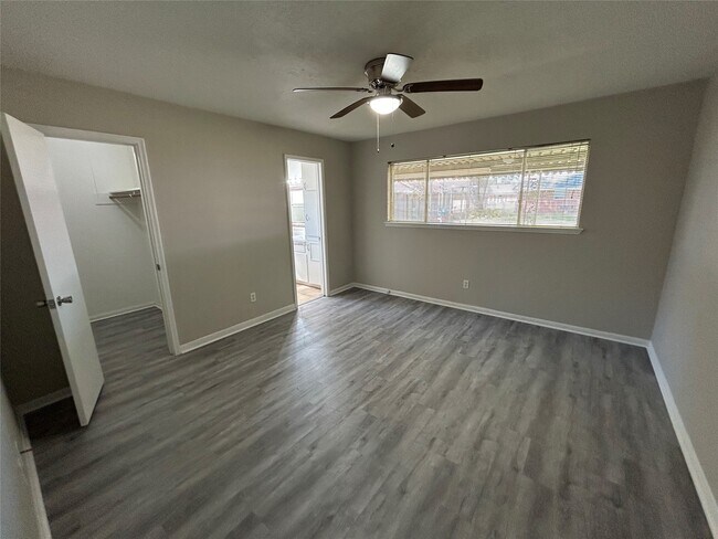 Building Photo - 2503 Austin Ave