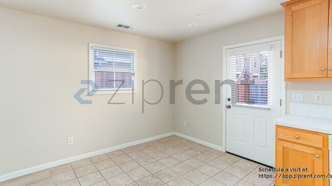 Building Photo - 1167 Broadway